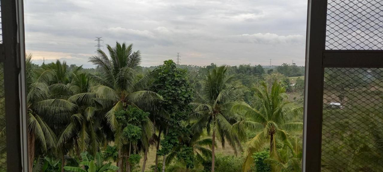 Soul Travellers Dagatan Castle Hotel Badian Ngoại thất bức ảnh