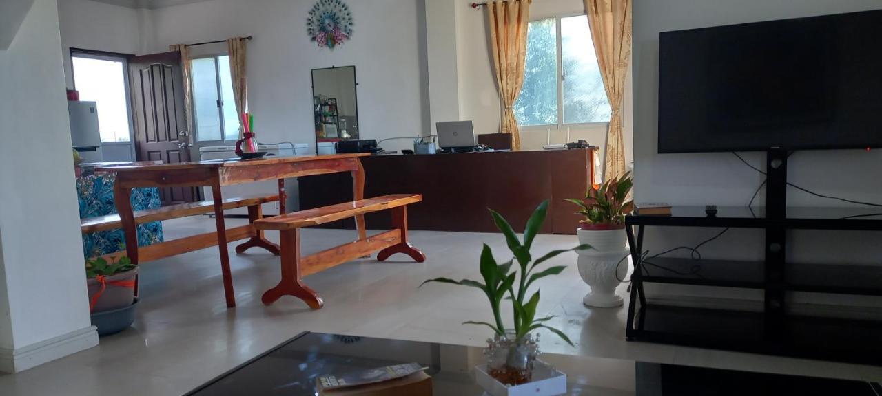 Soul Travellers Dagatan Castle Hotel Badian Ngoại thất bức ảnh