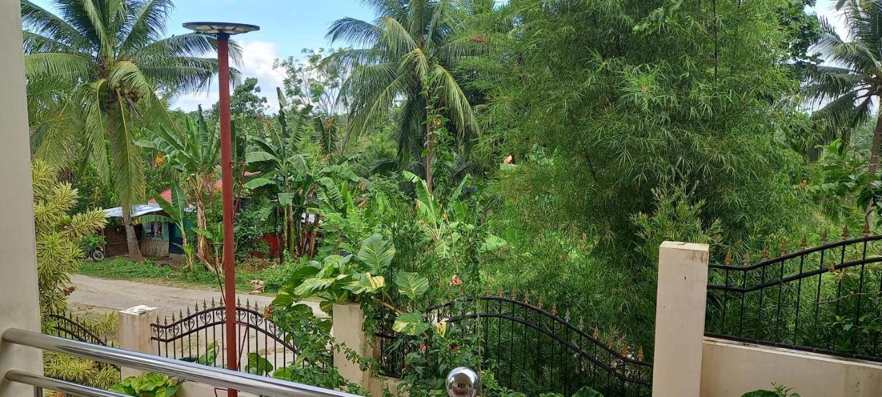 Soul Travellers Dagatan Castle Hotel Badian Ngoại thất bức ảnh