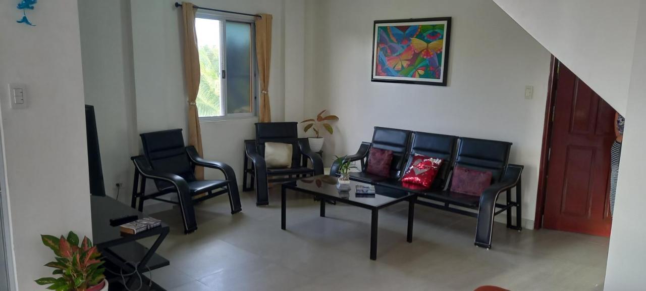 Soul Travellers Dagatan Castle Hotel Badian Ngoại thất bức ảnh