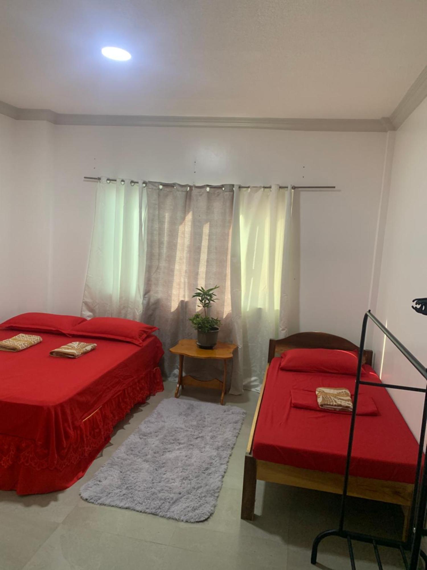 Soul Travellers Dagatan Castle Hotel Badian Ngoại thất bức ảnh