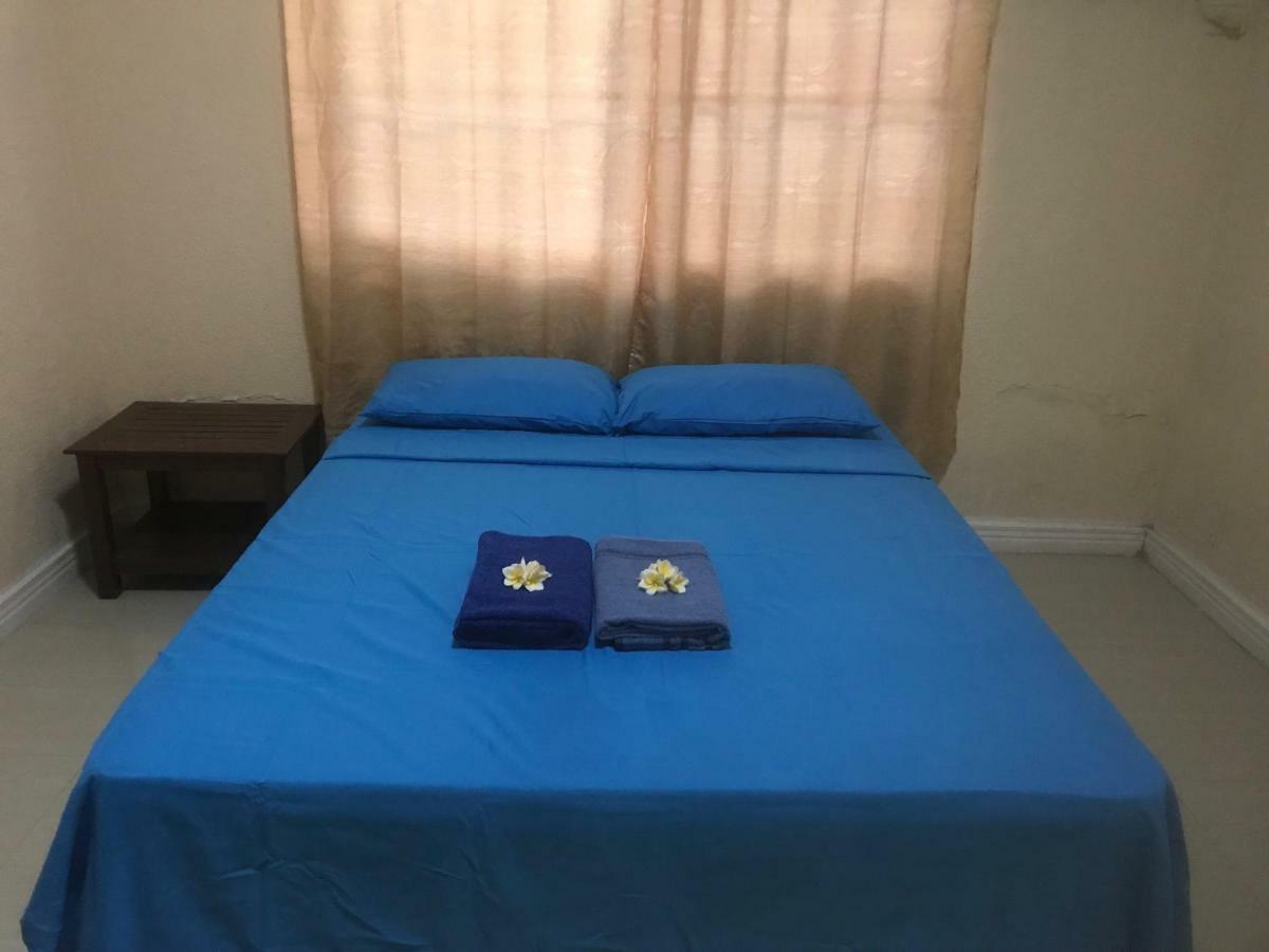 Soul Travellers Dagatan Castle Hotel Badian Ngoại thất bức ảnh